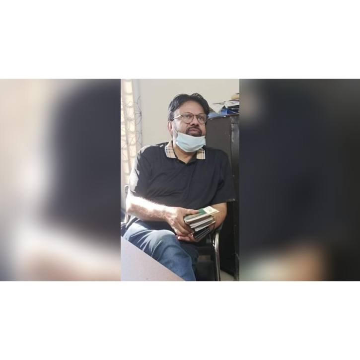 ভারত যাওয়ার পথে শ্যামল দত্তকে আটকে দিয়েছে ইমিগ্রেশন পুলিশ