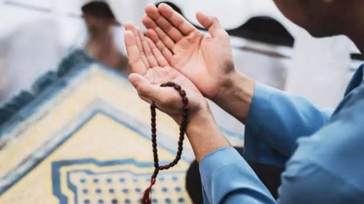 জুমার দিনে কখন দোয়া কবুল হয় জুমার দিনে কখন দোয়া কবুল হয়