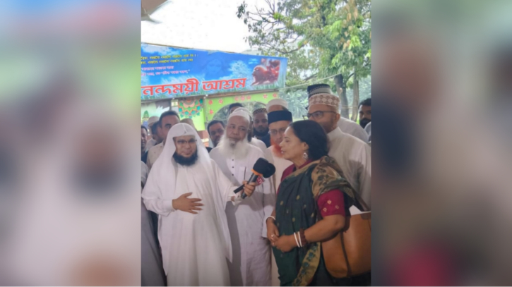 আগামীর বাংলাদেশ হবে সম্প্রীতির বাংলাদেশ : অপর্ণা রায় আগামীর বাংলাদেশ হবে সম্প্রীতির বাংলাদেশ : অপর্ণা রায়