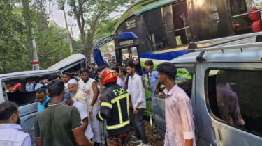 লোহাগাড়ার দুর্ঘটনায় মৃত্যু বেড়ে ১১