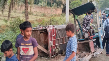 ঝিনাইদহে সড়ক দুর্ঘটনায় অন্তঃসত্ত্বা মা ও ছেলে নিহত