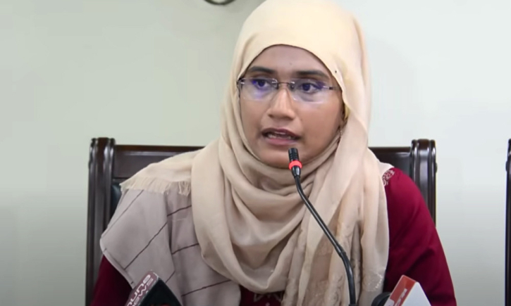 প্রধান উপদেষ্টাকে নিয়ে বিস্ফোরক মন্তব্য সামান্তা শারমিনের