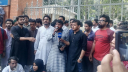 নুরের ওপর হামলা: সিএমপির ফটকে বিক্ষোভকারীদের অবস্থান