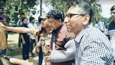 ফের সংঘর্ষে জড়িয়েছে স্থানীয় ও চবি শিক্ষার্থীরা, প্রক্টর আহত