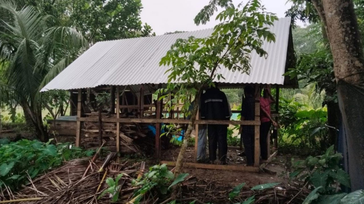 বাবুগঞ্জে জামায়াত নেতার বিরুদ্ধে জমি দখলের অভিযোগ বাবুগঞ্জে জামায়াত নেতার বিরুদ্ধে জমি দখলের অভিযোগ