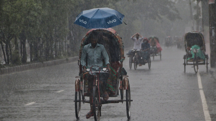 চার বিভাগে অতি ভারী বৃষ্টির আভাস