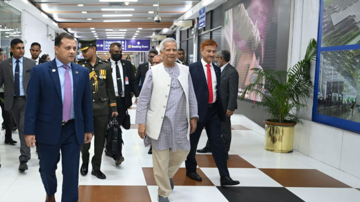 দেশে ফিরেছেন প্রধান উপদেষ্টা দেশে ফিরেছেন প্রধান উপদেষ্টা