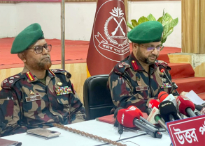 রংপুর রিজিয়নে বিজিবির অভিযানে ৪ কোটি টাকার চোরাচালান পণ্য জব্দ রংপুর রিজিয়নে বিজিবির অভিযানে ৪ কোটি টাকার চোরাচালান পণ্য জব্দ