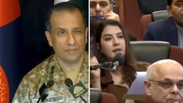 নারী সাংবাদিককে ‘চোখ মেরে’ বিতর্কে পাক আইএসপিআর প্রধান নারী সাংবাদিককে ‘চোখ মেরে’ বিতর্কে পাক আইএসপিআর প্রধান