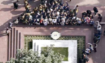 কবি নজরুলের কবর জিয়ারত করলেন তারেক রহমান