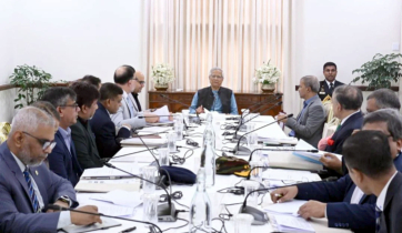 নির্বাচনকে সামনে রেখে সাইবার নিরাপত্তা জোরদারের নির্দেশ প্রধান উপদেষ্টার নির্বাচনকে সামনে রেখে সাইবার নিরাপত্তা জোরদারের নির্দেশ প্রধান উপদেষ্টার