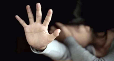 ছাত্রীর ‘ধর্ষণ’ করে শিক্ষক, ‘ভিডিও ধারণ’ করে শিক্ষিকা ছাত্রীর ‘ধর্ষণ’ করে শিক্ষক, ‘ভিডিও ধারণ’ করে শিক্ষিকা