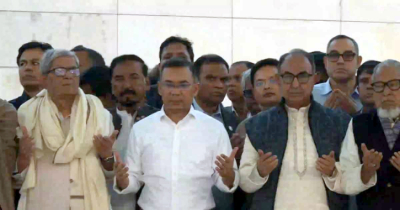 শহীদ জিয়াউর রহমানের মাজার জিয়ারত করলেন তারেক রহমান