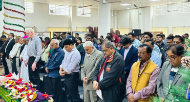 নটর ডেম ইউনিভার্সিটিতে শহিদ ওসমান হাদির স্মরণে এক মিনিট নীরবতা পালন