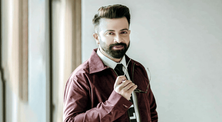 বড় রাজনৈতিক দলে যোগ দিচ্ছেন শাকিব খান