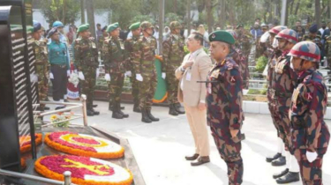 বনানী সামরিক কবরস্থানে বিজিবি মহাপরিচালকের শ্রদ্ধা