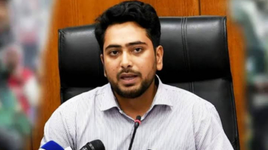 পদত্যাগ করলেন উপদেষ্টা নাহিদ