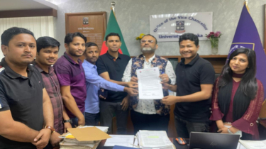 ঢাবিতে খাবারের মান-ভর্তুকি বৃদ্ধির দাবিতে ছাত্রদলের স্মারকলিপি