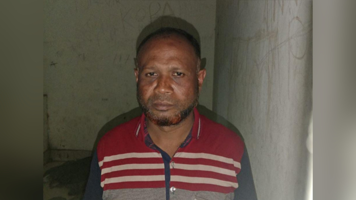 নোয়াখালীতে প্রতারণার দায়ে গ্রেফতার ১ নোয়াখালীতে প্রতারণার দায়ে গ্রেফতার ১