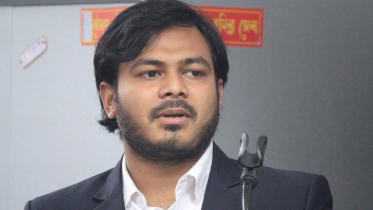একই ব্যক্তি তিনটি পদে থাকায় বিকল্প নেতৃত্ব তৈরি হয় না