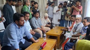 জুলাই শহীদদের পরিবারের সঙ্গে এনসিপির কেন্দ্রীয় নেতাদের সাক্ষাৎ