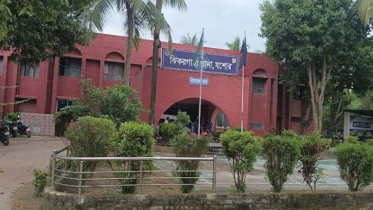 বিএনপির দু’গ্রুপের সংঘর্ষ, ছেলে-বাবাসহ ৩ জনকে কুপিয়ে জখম