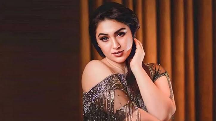 আত্মসমর্পণ করে জামিন পেলেন অপু বিশ্বাস আত্মসমর্পণ করে জামিন পেলেন অপু বিশ্বাস