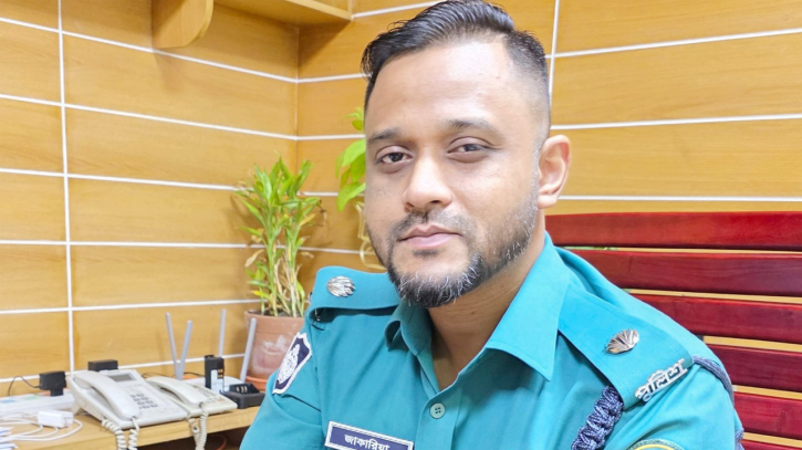 ‘চাঁদাবাজের পক্ষে তদবির করলে গ্রেপ্তার’, মিরপুরের এডিসির বার্তা!