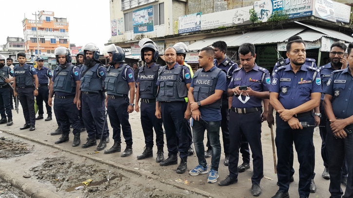গোপালগঞ্জে এনসিপির ওপর হামলা, মাদারীপুরে নিরাপত্তা জোরদার গোপালগঞ্জে এনসিপির ওপর হামলা, মাদারীপুরে নিরাপত্তা জোরদার