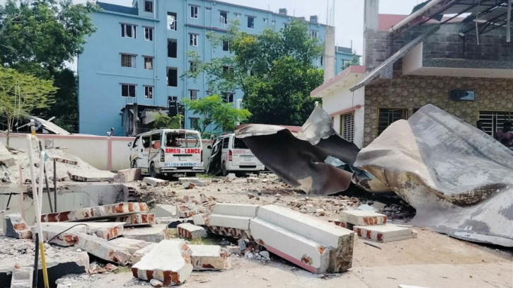 রংপুরে এলপি গ্যাস স্টেশনে বিস্ফোরণে নিহত ১ রংপুরে এলপি গ্যাস স্টেশনে বিস্ফোরণে নিহত ১