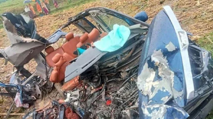 নাটোরে ট্রাক-মাইক্রোবাস সংঘর্ষে নিহত ৬ নাটোরে ট্রাক-মাইক্রোবাস সংঘর্ষে নিহত ৬
