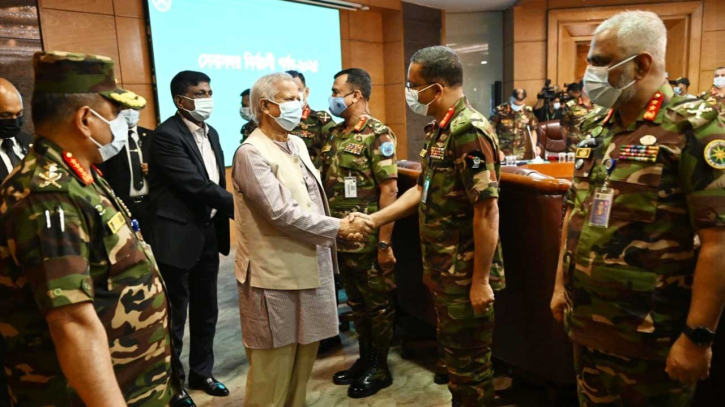 সেনাসদর নির্বাচনী পর্ষদ অনুষ্ঠানে প্রধান উপদেষ্টার যোগদান