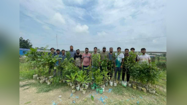 জবিতে ছাত্রদল নেতা মাহমুদের উদ্যোগে বৃক্ষরোপণ কর্মসূচি জবিতে ছাত্রদল নেতা মাহমুদের উদ্যোগে বৃক্ষরোপণ কর্মসূচি