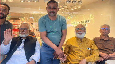 লন্ডনে প্রকাশ্যে দেখা গেল সাবেক মন্ত্রী শ ম রেজাউল করিমকে