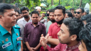 বিসিএসে পদ বাড়ানোর দাবিতে যমুনায় যাওয়ার চেষ্টা, আটকে দিয়েছে পুলিশ