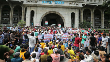 ডিএসসিসি ভবনে ইশরাকপন্থি দুই গ্রুপের সংঘর্ষ, আহত ২
