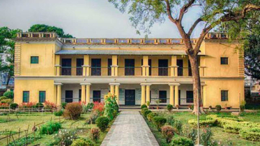 রবীন্দ্র কাছারিবাড়িতে অনির্দিষ্টকালের জন্য দর্শনার্থী প্রবেশ বন্ধ