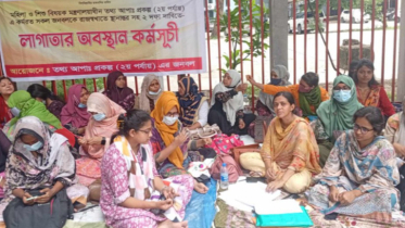 দুই দফা দাবিতে টানা অবস্থানে তথ্য আপারা