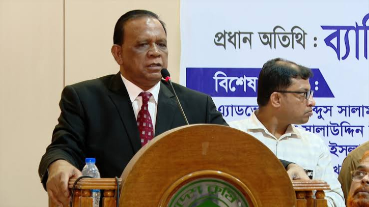 ৩ মাসের মধ্যে নির্বাচন না দিয়ে সংবিধান লঙ্ঘন করেছেন ড. ইউনুস ৩ মাসের মধ্যে নির্বাচন না দিয়ে সংবিধান লঙ্ঘন করেছেন ড. ইউনুস