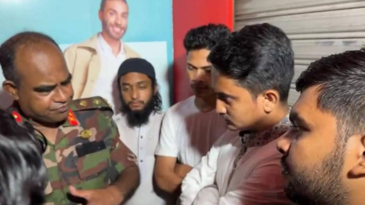 ‘মবের নামে নাশকতা, আগুন-ভাঙচুরের সুযোগ নেই এখন’ ‘মবের নামে নাশকতা, আগুন-ভাঙচুরের সুযোগ নেই এখন’