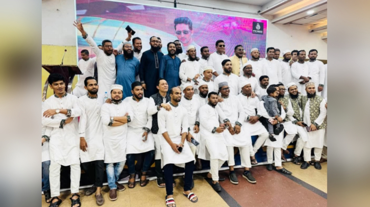 এস এস সি ২০০৪ ব্যাচের ইফতার অনুষ্ঠিত এস এস সি ২০০৪ ব্যাচের ইফতার অনুষ্ঠিত