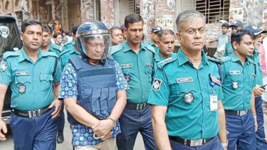 গণহত্যা মামলায় শেখ হাসিনার সহযোগী হিসেবে অন্তর্ভুক্ত সাবেক আইজিপি