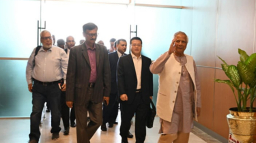 চীনের উদ্দেশে ঢাকা ছেড়েছেন প্রধান উপদেষ্টা