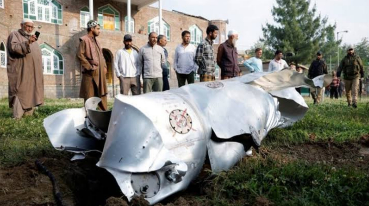 ভারতের ৫ যুদ্ধবিমান ভূপাতিত করার দাবি পাকিস্তানের ভারতের ৫ যুদ্ধবিমান ভূপাতিত করার দাবি পাকিস্তানের