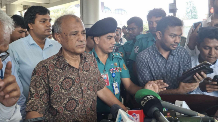 হাসিনাকে ফেরাতে ইন্টারপোলের মাধ্যমে চেষ্টা করা হচ্ছে