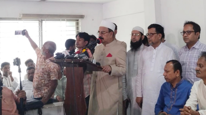 রাজনৈতিক দল নিষিদ্ধ করা সব সমস্যার সমাধান নয় : গয়েশ্বর রাজনৈতিক দল নিষিদ্ধ করা সব সমস্যার সমাধান নয় : গয়েশ্বর