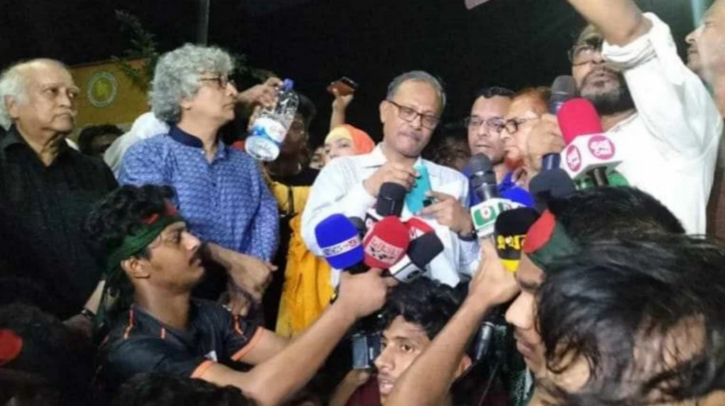 জগন্নাথ বিশ্ববিদ্যালয়ের সকল দাবি মেনে নিয়েছে সরকার জগন্নাথ বিশ্ববিদ্যালয়ের সকল দাবি মেনে নিয়েছে সরকার