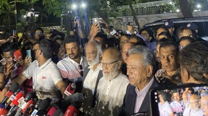 বিতর্কিত’দের বাদ দিয়ে উপদেষ্টা পরিষদ পুনর্গঠনের দাবি বিএনপির বিতর্কিত’দের বাদ দিয়ে উপদেষ্টা পরিষদ পুনর্গঠনের দাবি বিএনপির