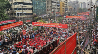 কোরআন তেলাওয়াতের মাধ্যমে শুরু বিএনপির শ্রমিক সমাবেশ