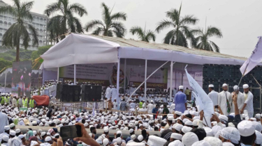 সোহরাওয়ার্দী উদ্যানে হেফাজতের মহাসমাবেশে নেতাকর্মীদের ঢল!